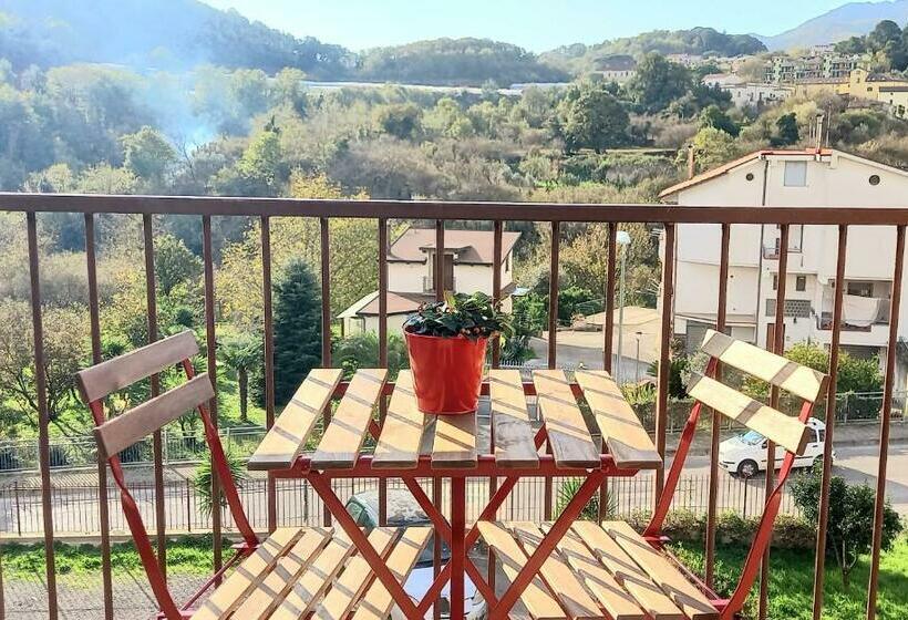 민박 Takeamalficoast City Loft