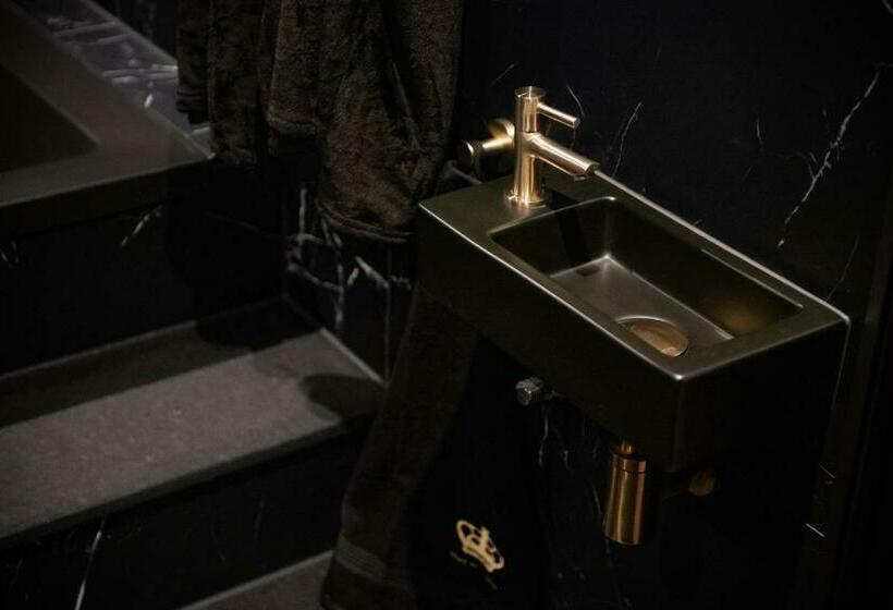 민박 Royal Suite