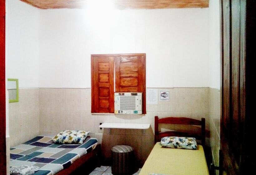 پانسیون Shark Tubarao Suites Central Area
