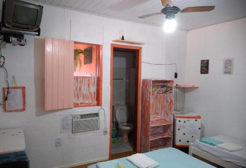 پانسیون Shark Tubarao Suites Central Area