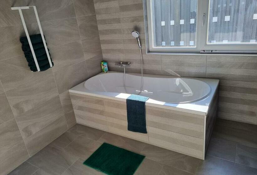 مبيت وإفطار De Droom