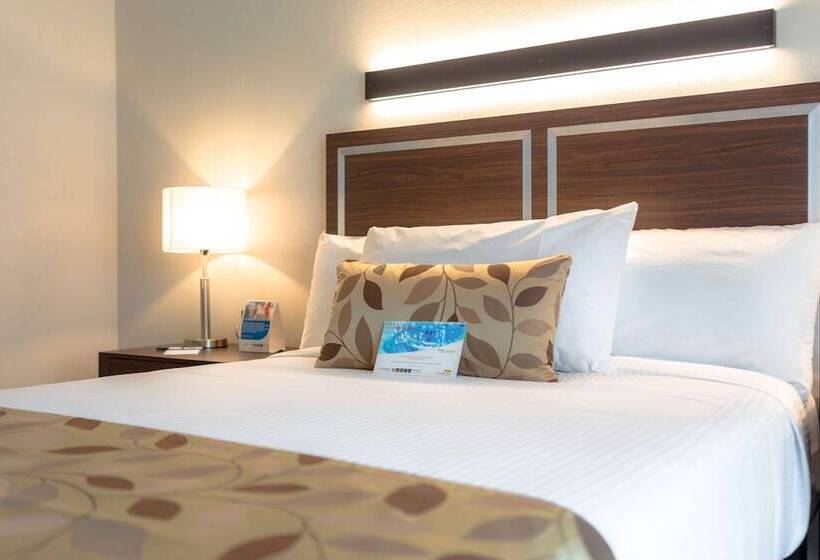 هتل Sleep Inn Guadalajara Galerias