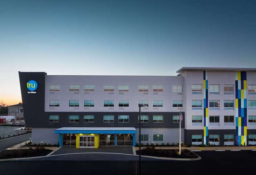 هتل Tru By Hilton Tupelo