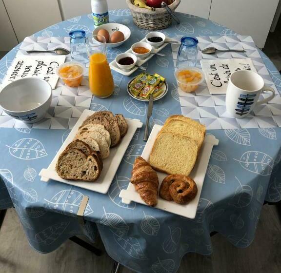 تختخواب و صبحانه « chez Annie »