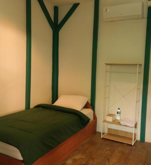 منتجع Cabana Surf And Stay