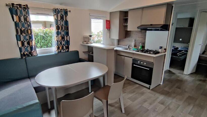Курорт Sea Blue Mobil Homes 10 Places Avec 4 Chambres Siblu Proche Océan Mh 735 Ou 828