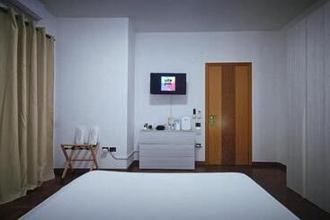 Utopia Bed & Breakfast