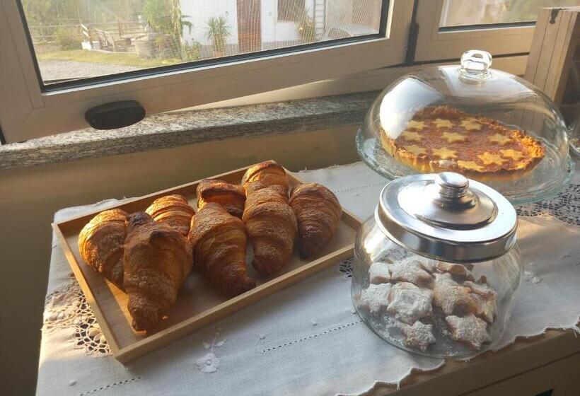 تختخواب و صبحانه Il Cortile Di Greta