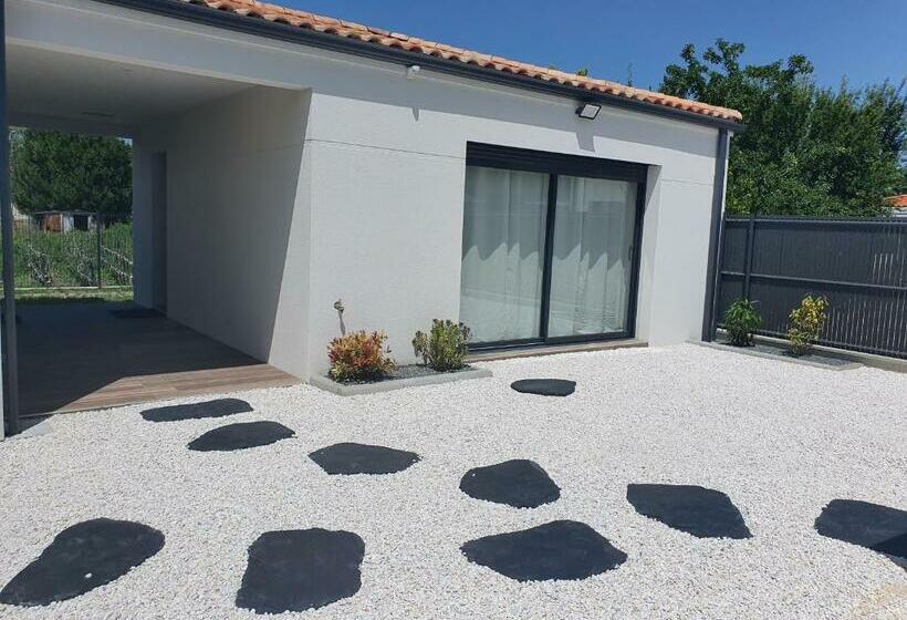 مبيت وإفطار La Suite De La Route Des Chateaux
