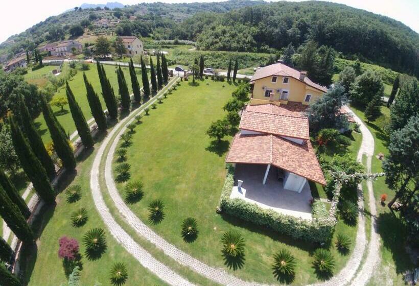 مبيت وإفطار Villa Lucilla