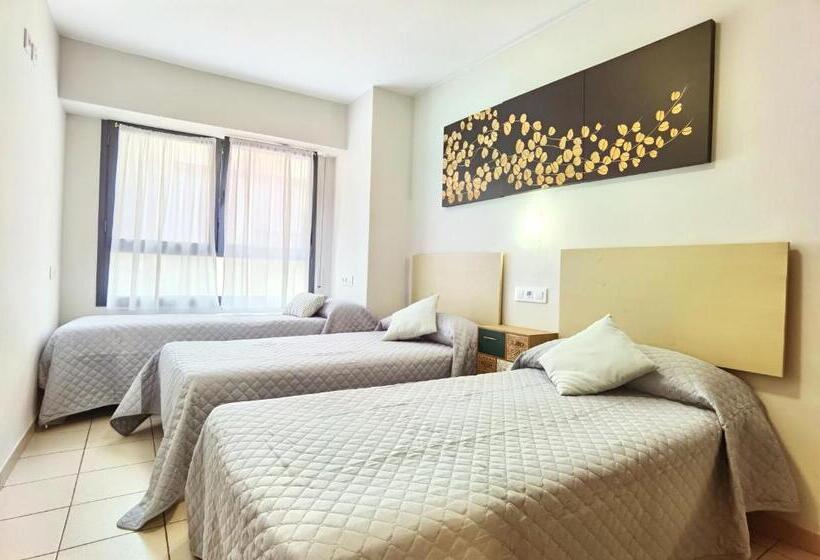 بنسيون Hostal Rigau