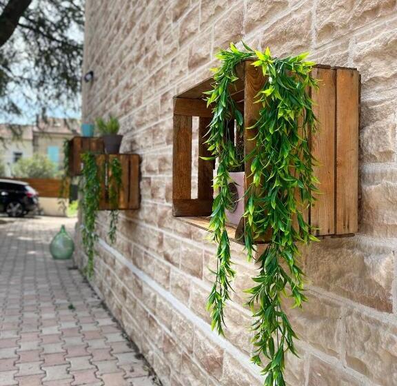 تختخواب و صبحانه O Deux Cèdres