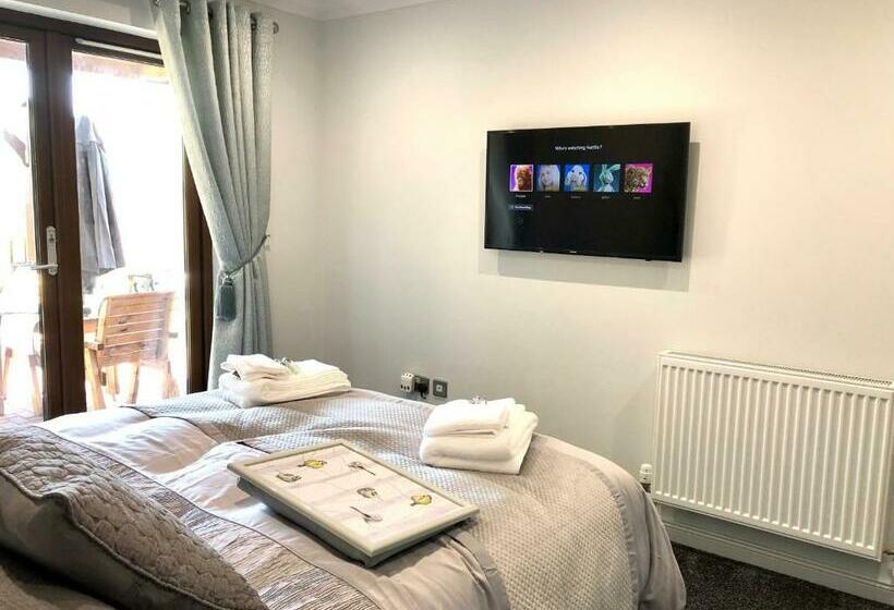 مبيت وإفطار Room On The River