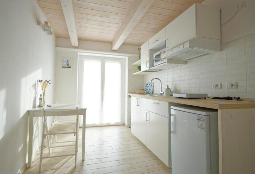 پانسیون Porto D Amare   Rooms