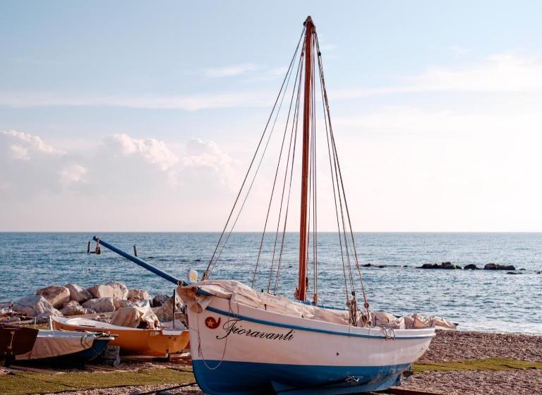 پانسیون Porto D Amare   Rooms