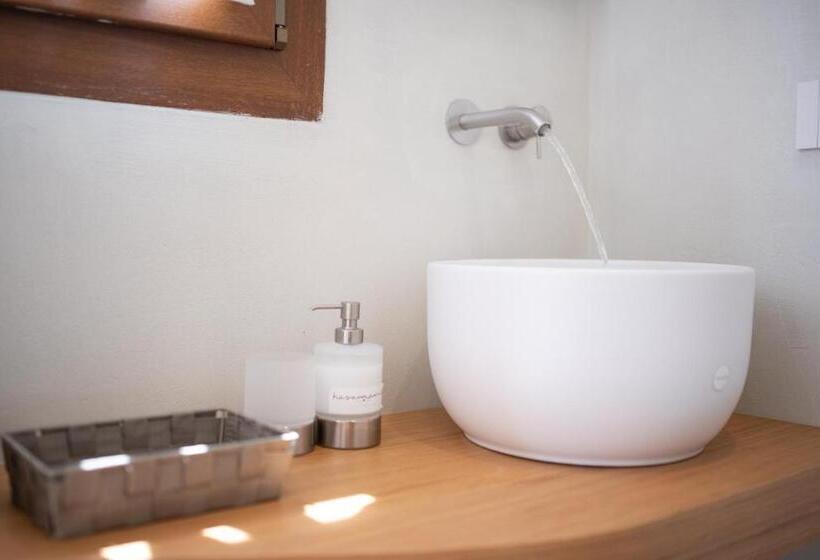 تختخواب و صبحانه Hasamami Eco Trullo, Ostuni Luxury Suite