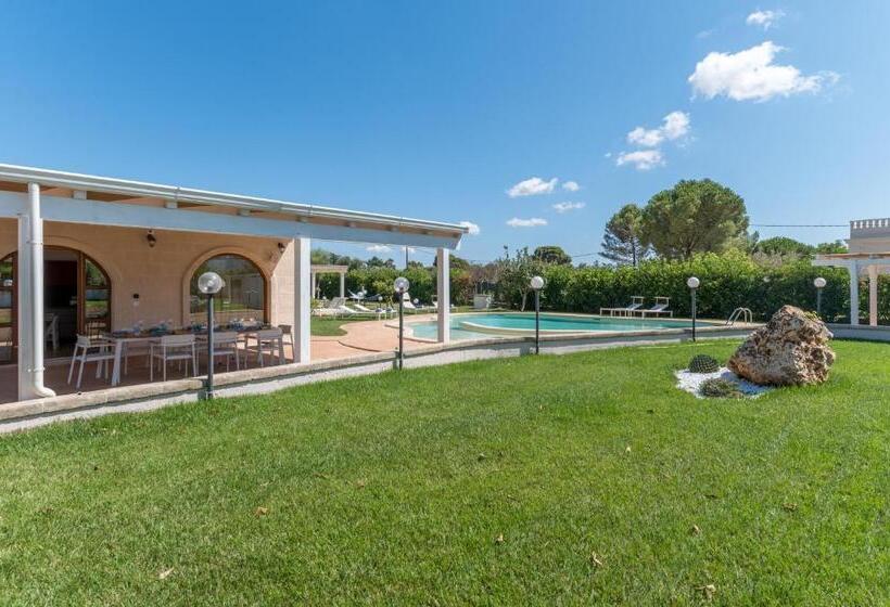 تختخواب و صبحانه Hasamami Eco Trullo, Ostuni Luxury Suite