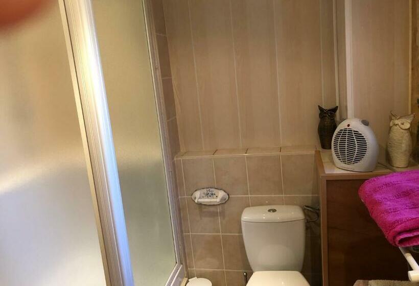 住宿加早餐  La Grange De Langlade