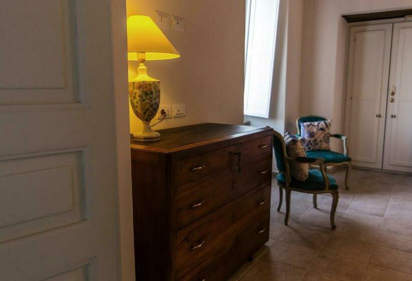 住宿加早餐  Palazzo Cantarella Stella Cilento