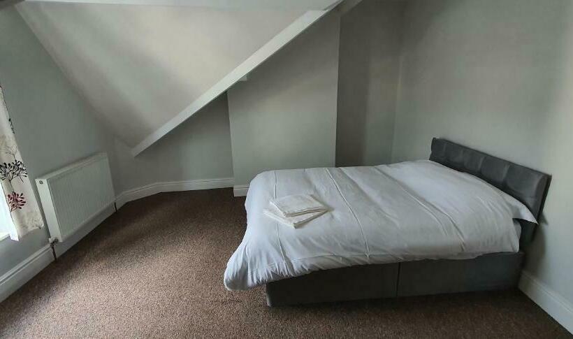 پانسیون Apartment In Central Doncaster