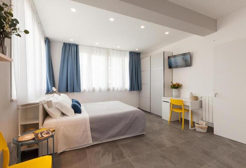 پانسیون Nerissa Suites&rooms