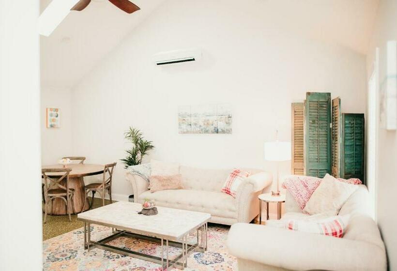 Пансион Oasis Of Martinsville Pool Private Guest House
