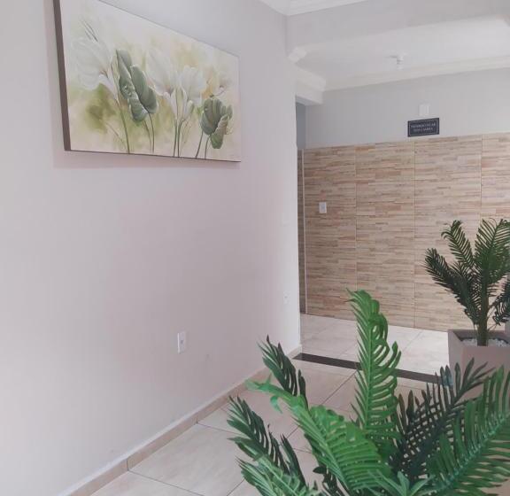 پانسیون Pousada Quarto Com Tv,ar,frigobar,wifi E Garagem
