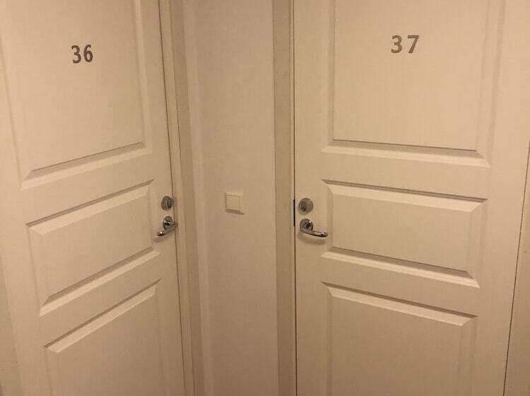 فندق صغير Berggårdens Gästgiveri