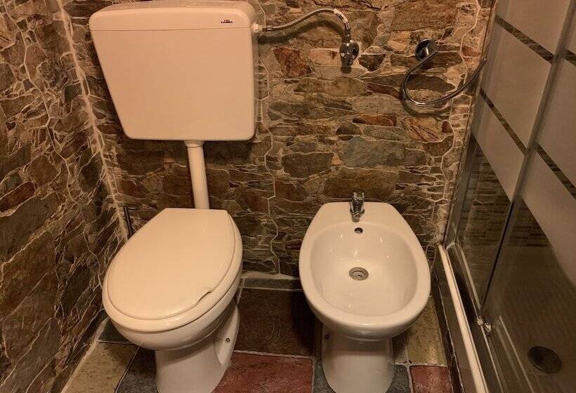 هاستل Private Room Stanza Privata With Private Bathroom   Shared Kitchen And Beautiful Terrace On Taormina