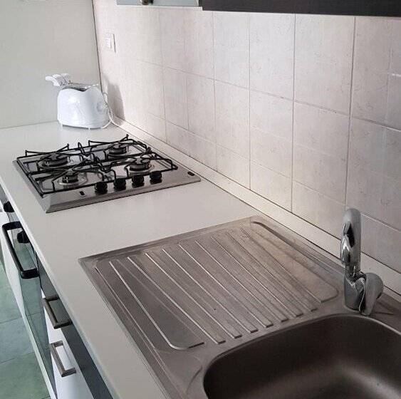 هاستل Private Room Stanza Privata With Private Bathroom   Shared Kitchen And Beautiful Terrace On Taormina