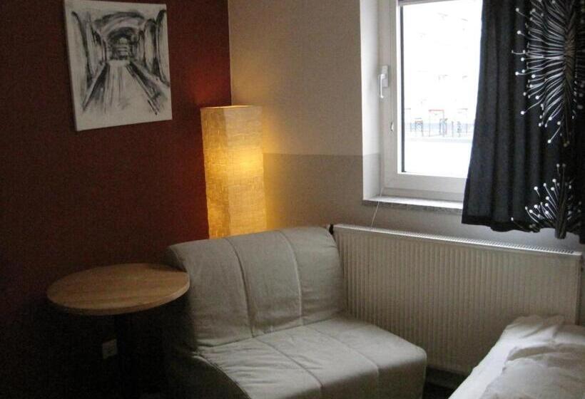 Babelfish Hostel
