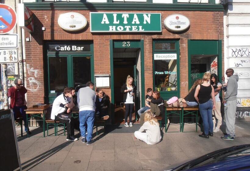 هتل Altan
