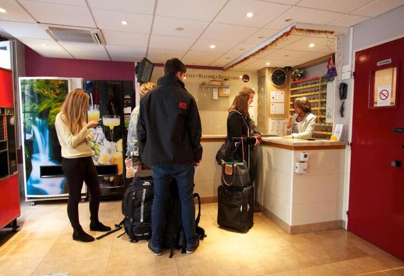 Fotos del hotel Bastille Hostel:  16