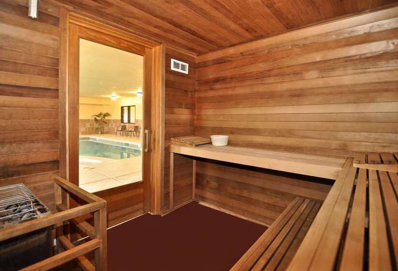 Отель Best Western Plus Eagleridge Inn & Suites
