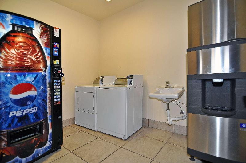 Отель Best Western Plus Eagleridge Inn & Suites