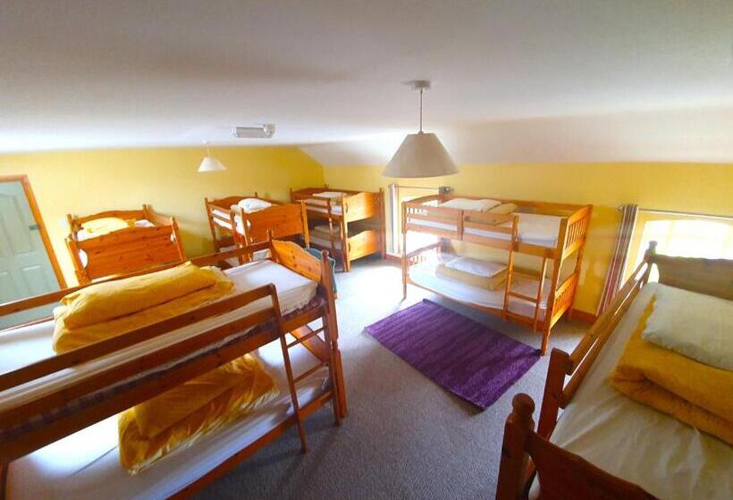 هتل Slane Farm Hostel, Cottages And Camping