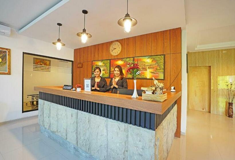 Отель Urbanview Pecatu Residence Bali By Reddoorz