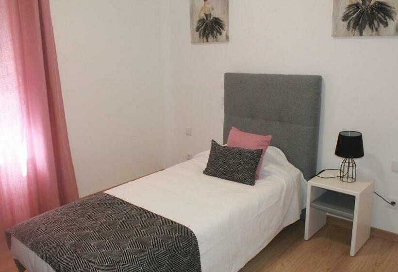 פנסיון Girassol Alojamento Local