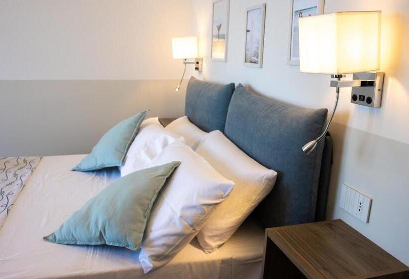 1531 Jackson B&b