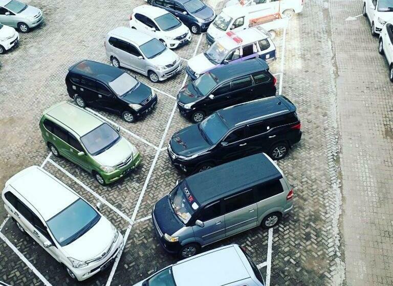 Bukit Kenari Hotel & Restaurant