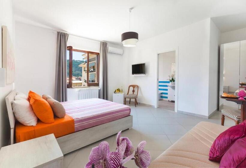 تختخواب و صبحانه Estate4home   Sofia Flora