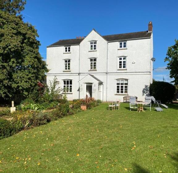 Art House B & B
