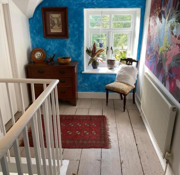 Art House B & B