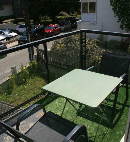 住宿加早餐  Chambre Avec Accès Piscine Intérieure