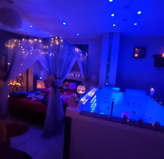 住宿加早餐  Loft Avec Baignoire Spa Lécrin Romantique