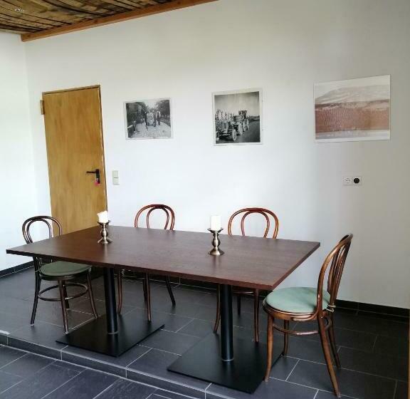 ベッドアンドブレックファースト Weingut Licht Stadtfeld