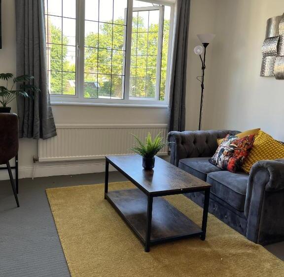 تختخواب و صبحانه Willingham House