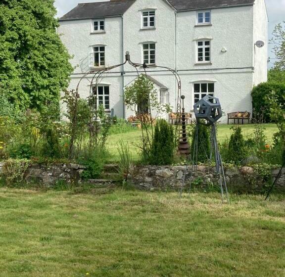 Art House B & B