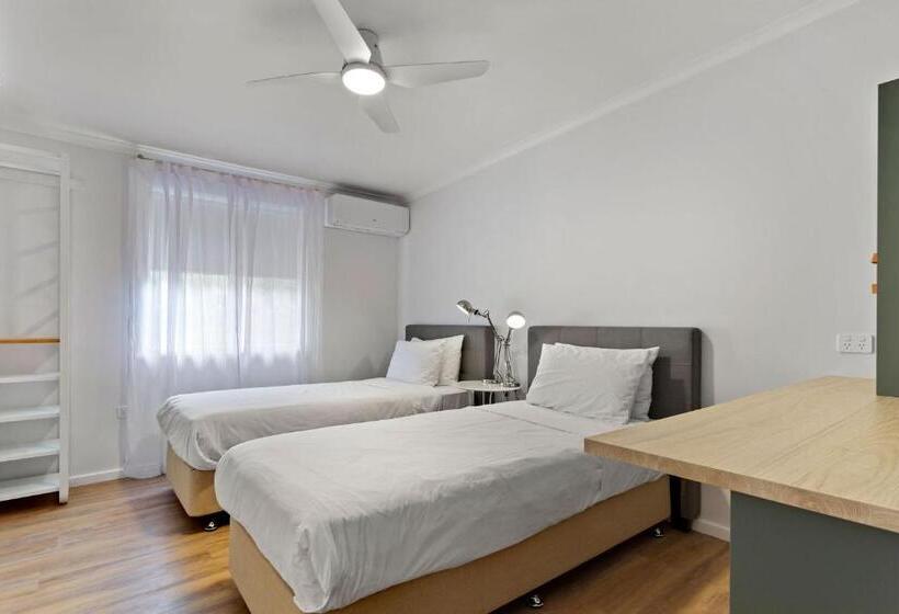 Shaen Street Motel
