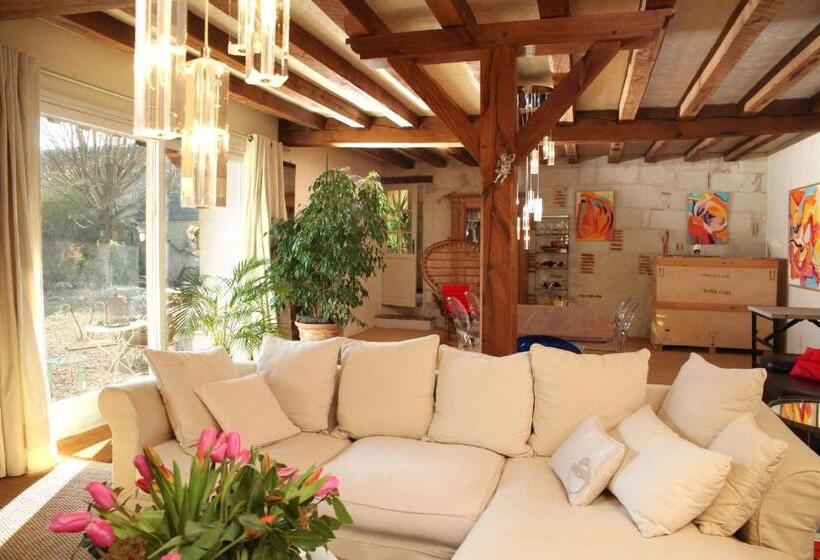 פנסיון Une Maison, Un Jardin